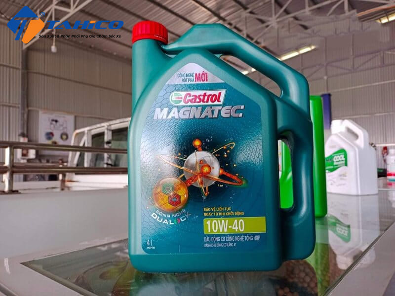 Xe máy tay ga sử dụng nhớt 10W40