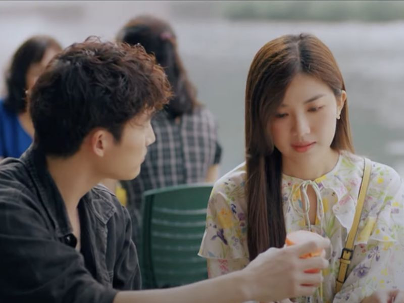 Nếu crush gán ghép bạn với người khác thì rõ ràng anh ta không hề thích bạn