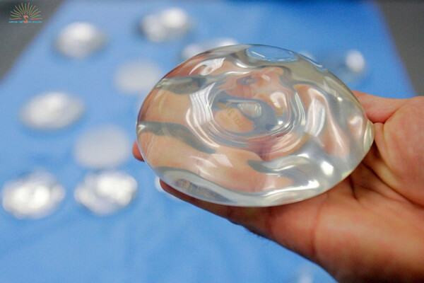 Túi ngực silicone an toàn cho cơ thể