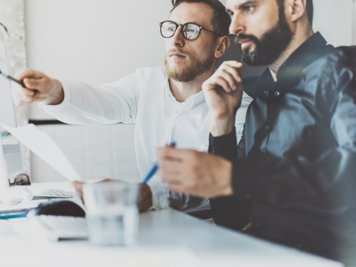 Theo dõi và đánh giá hiệu quả của các hoạt động marketing là một phần quan trọng trong công việc của ABM