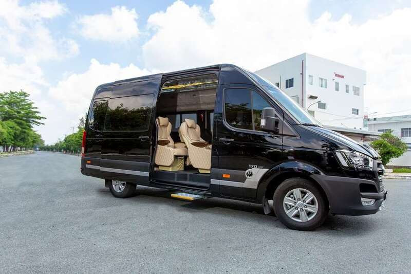 Xe Limousine sang trọng