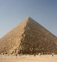 Kim tự tháp Giza, một trong những kỳ quan của thế giới cổ đại.