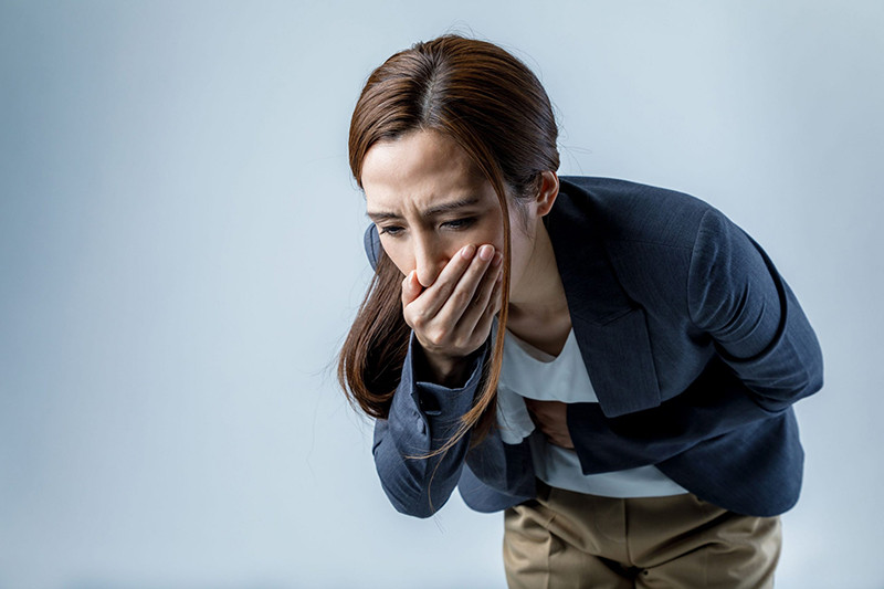 Hội chứng tiền kinh nguyệt có thể gây ra nhiều triệu chứng khó chịu cho phụ nữ.