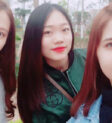 Bàn ăn được trang trí đẹp mắt với nhiều món ăn hấp dẫn