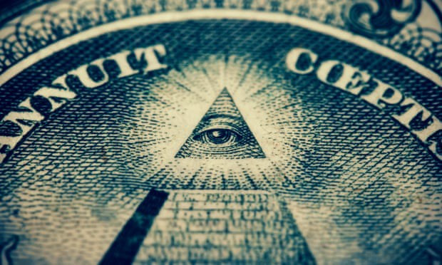 Con mắt nhìn thấu tất cả là một trong những biểu tượng phổ biến liên quan đến Illuminati, thể hiện sự giác ngộ và khả năng nhìn thấu mọi việc.