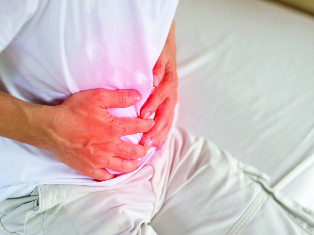 Đau bụng dưới rốn ở nữ có thể do nhiều nguyên nhân khác nhau, từ vấn đề tiêu hóa đến các bệnh phụ khoa