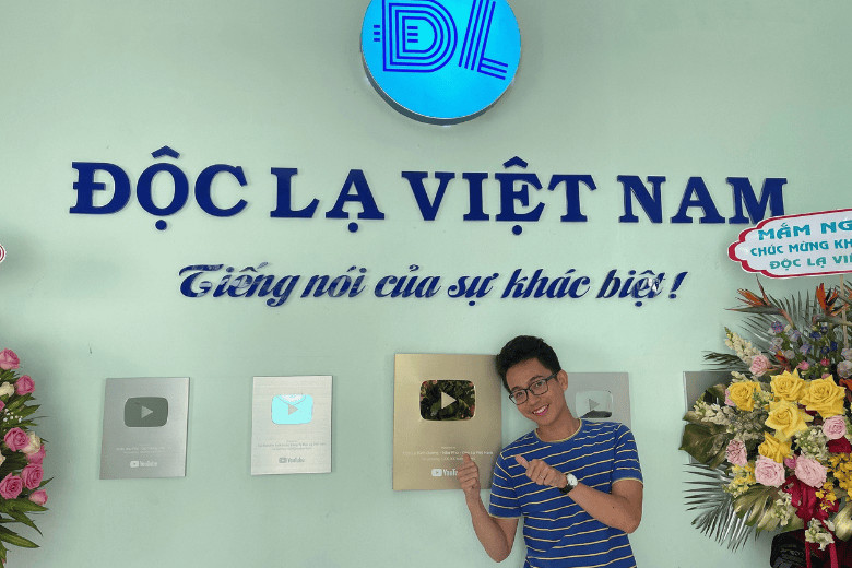 Kênh "Độc Lạ Bình Dương" nhận nút vàng YouTube, đánh dấu cột mốc quan trọng