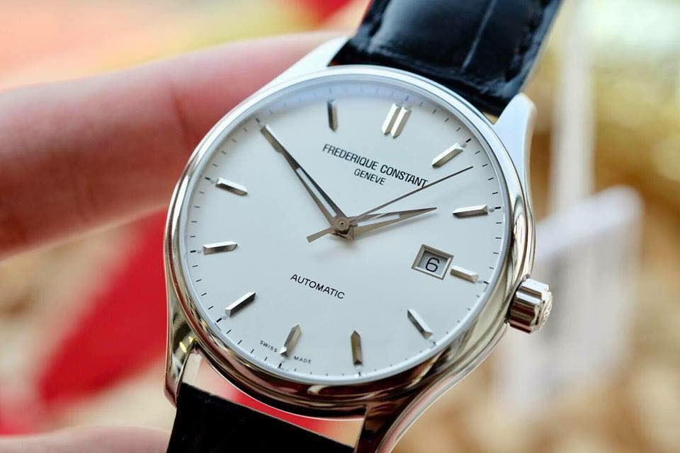 Đồng hồ Frederique Constant FC-303S5B6 với chức năng Hand winding