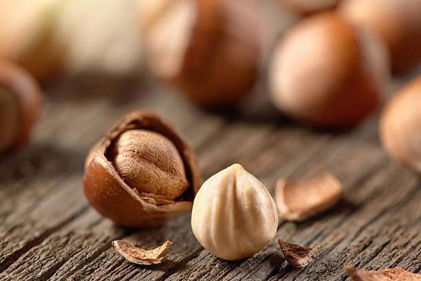 Hạt phỉ (hazelnut) tươi ngon