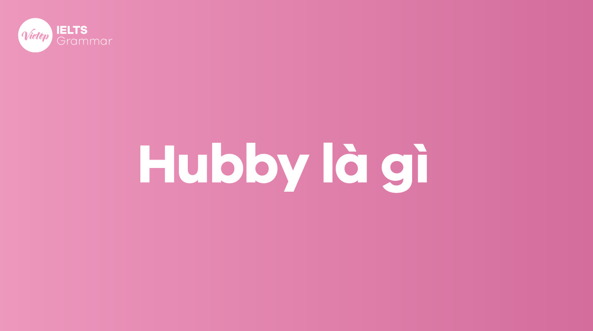 Người phụ nữ hạnh phúc ôm chồng trong bếp