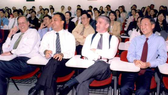 Hình ảnh biếm họa khuôn mặt tươi cười