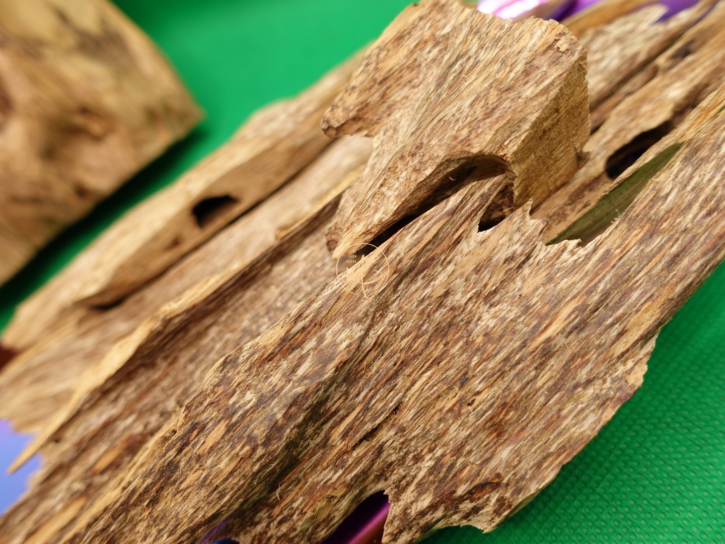 Phân loại trầm hương theo hình dáng vân trầm