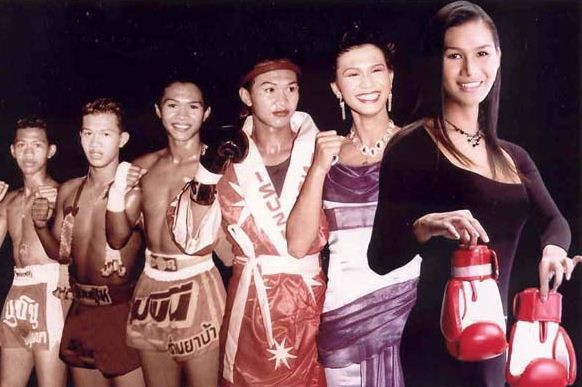 Ladyboy xinh đẹp