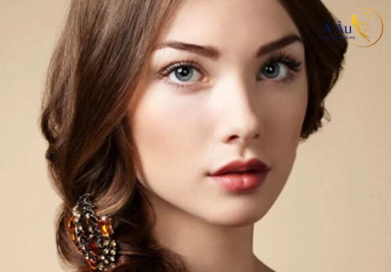 Gò má ẩn, to tròn là dấu hiệu của người vợ hiền dâu thảo