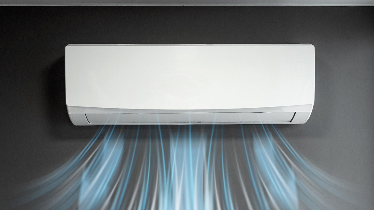 Máy lạnh, hay còn gọi là air conditioner, giúp điều hòa không khí trong bếp, tạo môi trường nấu nướng thoải mái