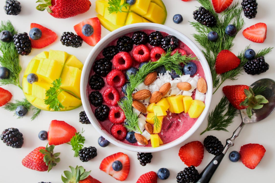 Salad trái cây: Món ăn ngon miệng và giàu vitamin cho người lớn tuổi