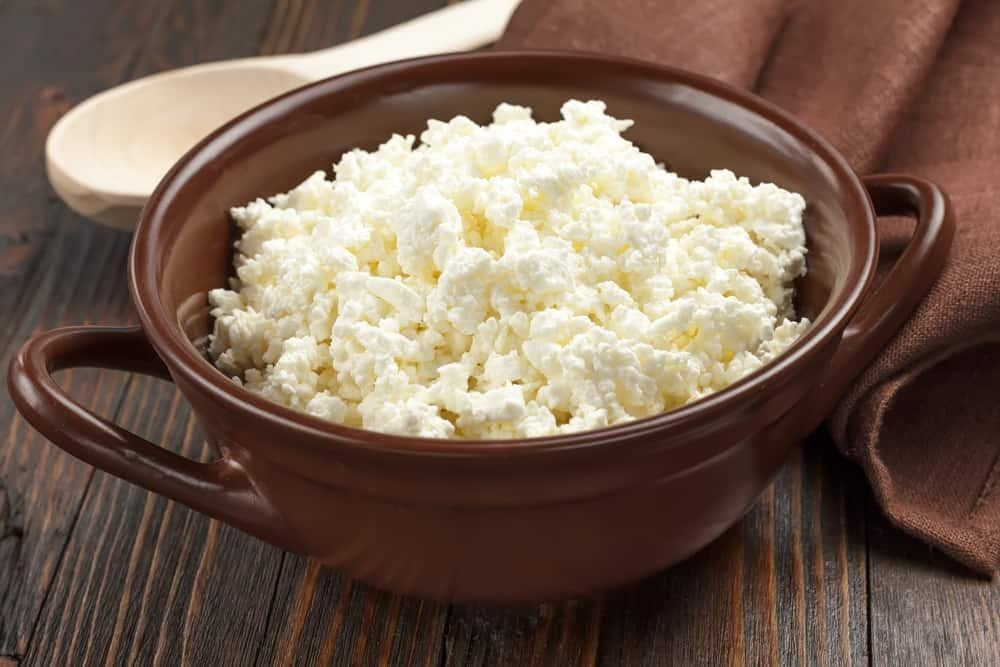 Cottage cheese ăn kèm trái cây