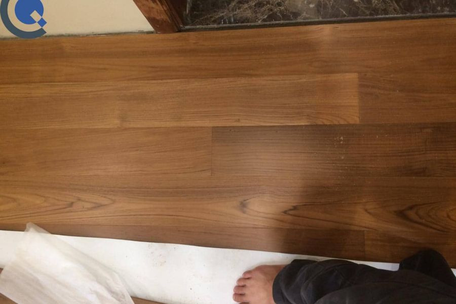 Sàn gỗ Teak mang đến vẻ đẹp sang trọng và ấm cúng cho không gian sống