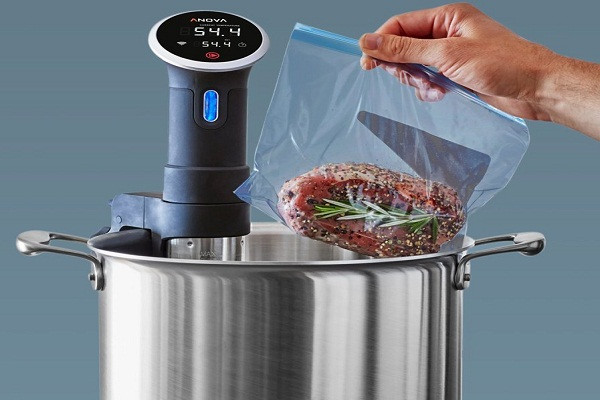 Thịt bò nấu sous vide mềm mọng, giữ trọn hương vị tự nhiên