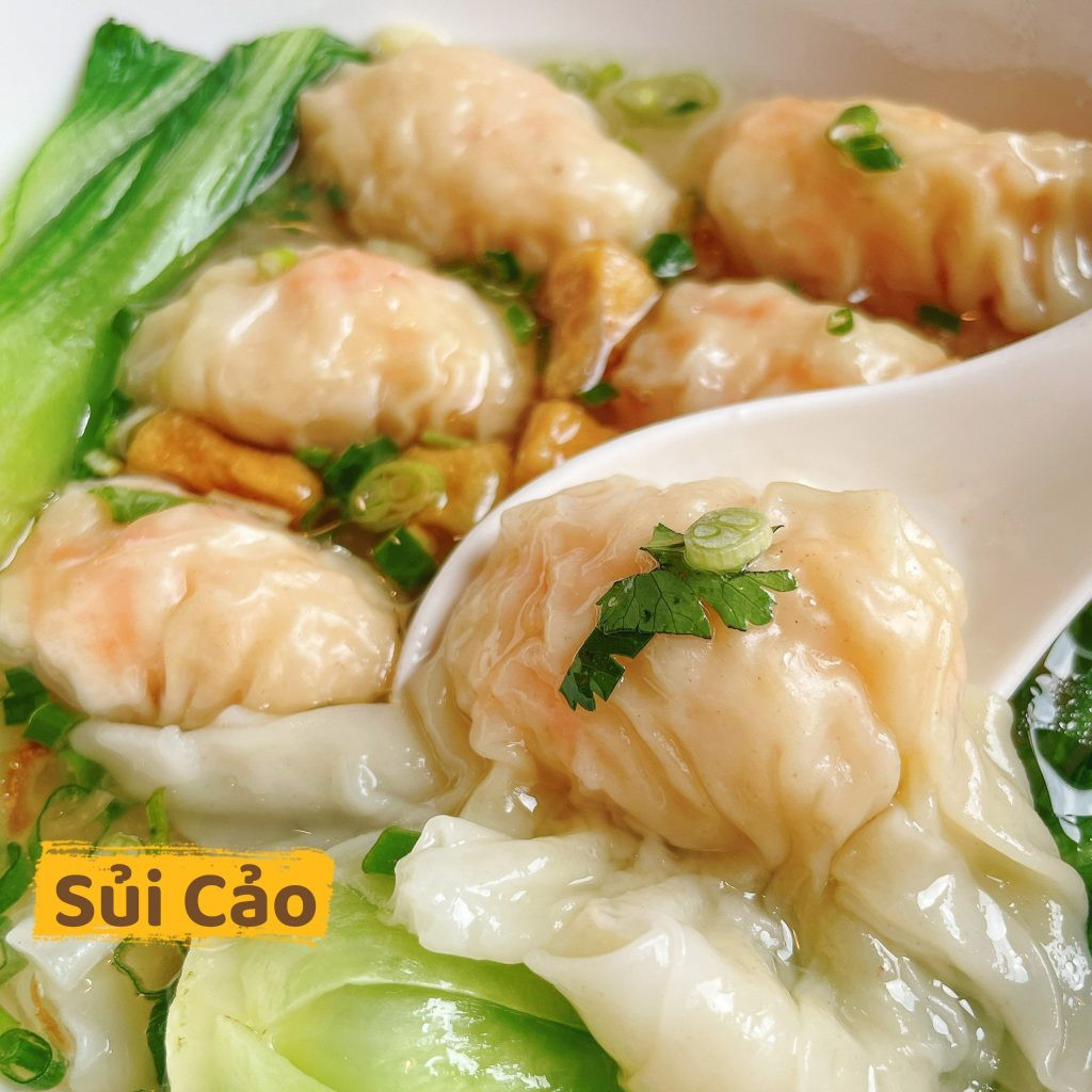 Sủi cảo với tôm nguyên con